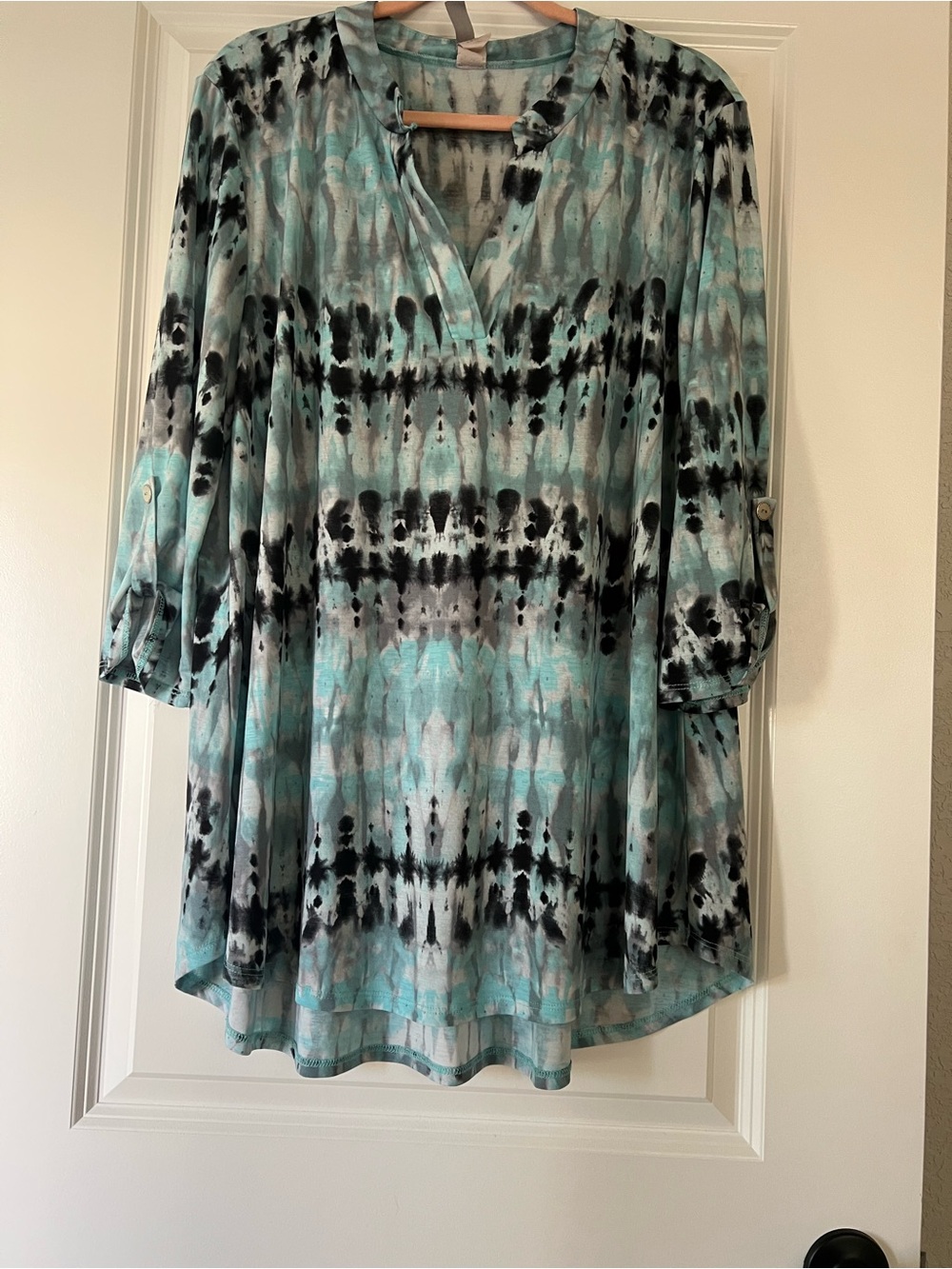 Honeyme Curvy Aqua and Black Tie-Dye V-Neck Tunic